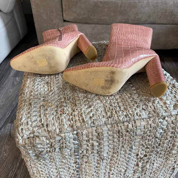 Pink alligator boots - Picture 3 of 5